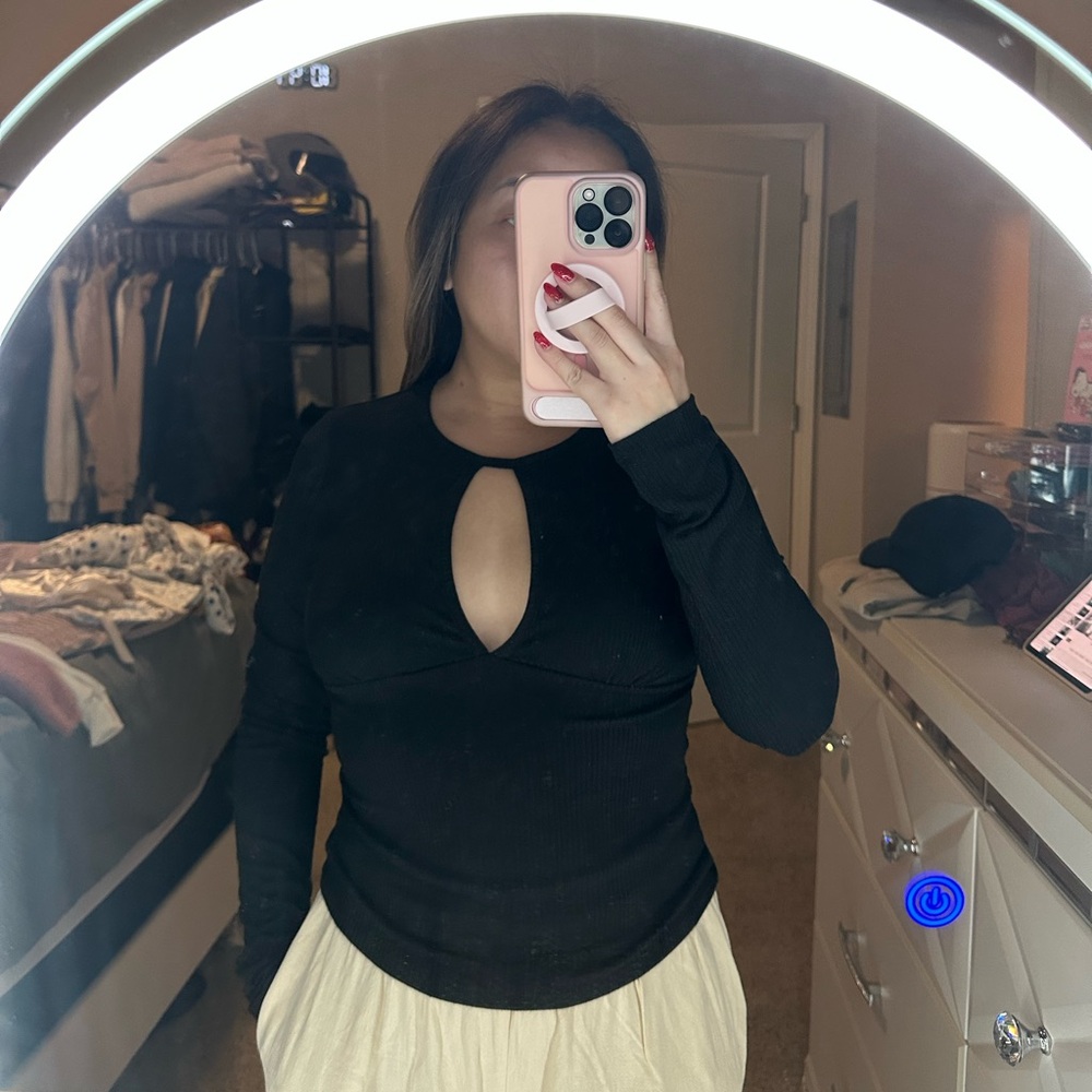 Elegant Black Long Sleeve Top